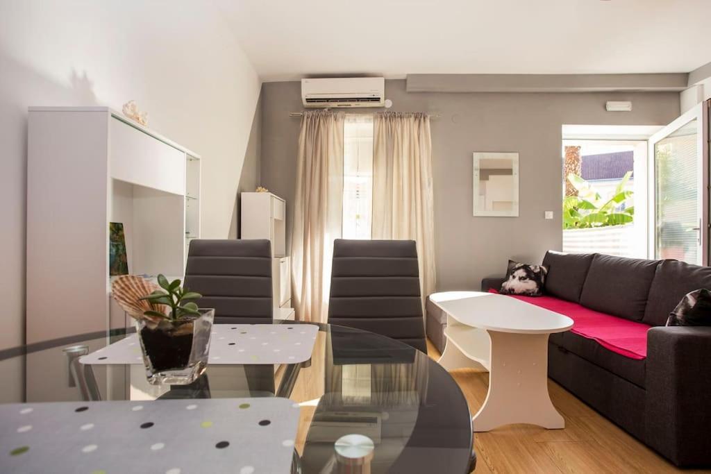 Ferienwohnung Apartman Den,Rovinj Oaza U Centru Grada I Besplatnim Parkingom Exterior foto